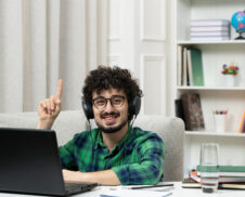 User booking a free digital marketing consultation with DigitalSRS online